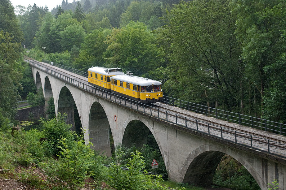 http://www.eisenbahnwelten.de/ds_online/725_726-003_twz_23jul09z.jpg