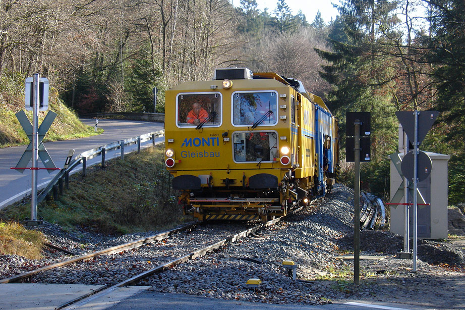 http://www.eisenbahnwelten.de/ds_online/stopfexpress_truo_25nov09a.jpg