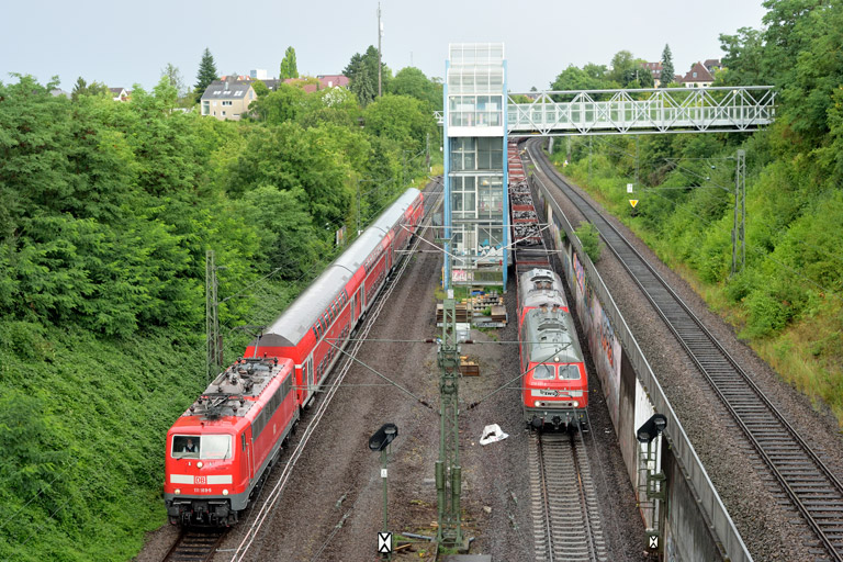 111 169 mit S-Bahnersatzzug bei km 14,0 (August 2021)