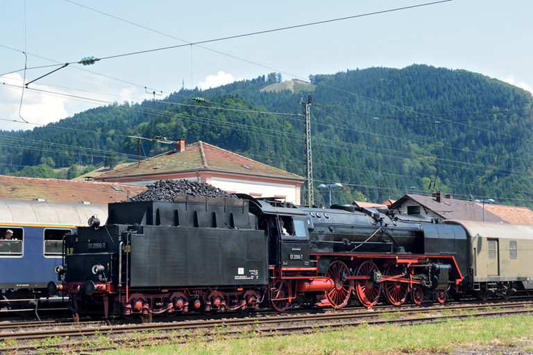 01 066 in Hausach (August 2015)