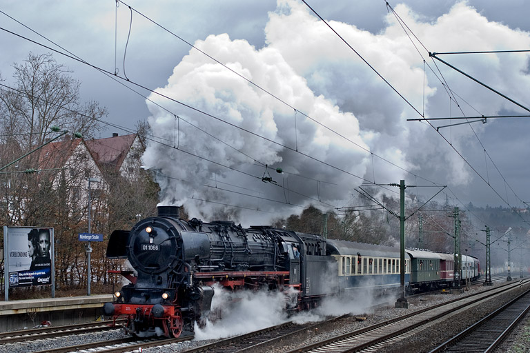 01 1066 in Stuttgart-Bad Cannstatt (Januar 2012)