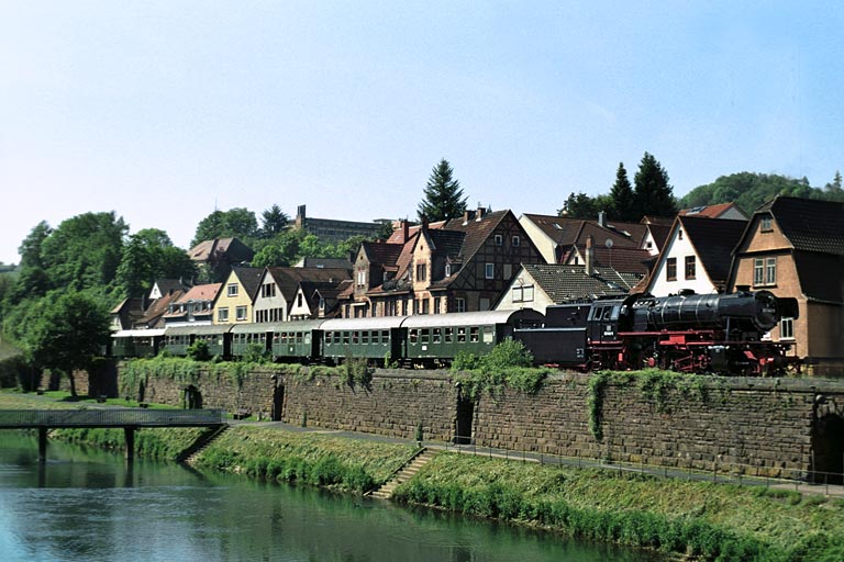 23 042 in Wertheim (Mai 2005)