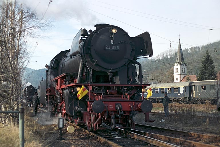 23 058 in Hausach (Januar 2006)