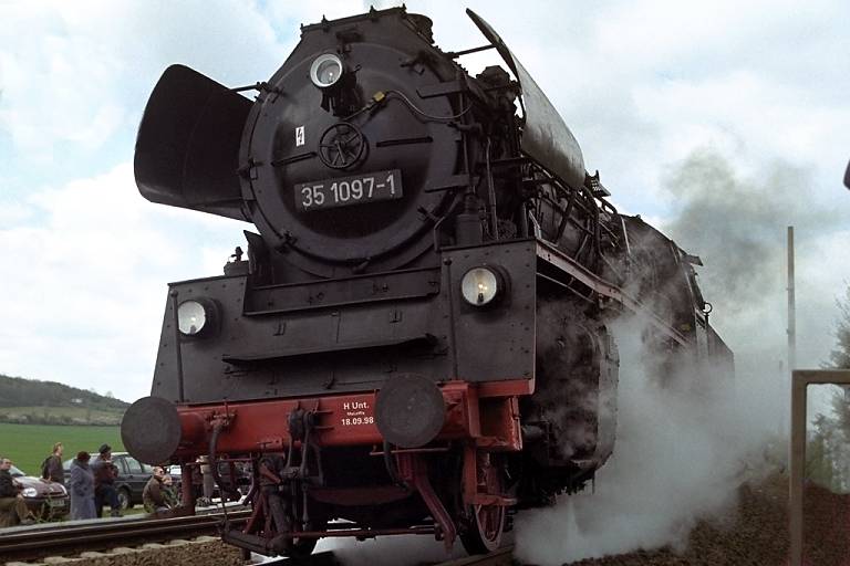23 1097 in Arnstadt (April 1999)