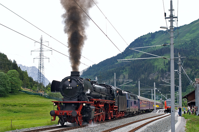 41 018 in Bichlbach-Berwang (Juni 2011)