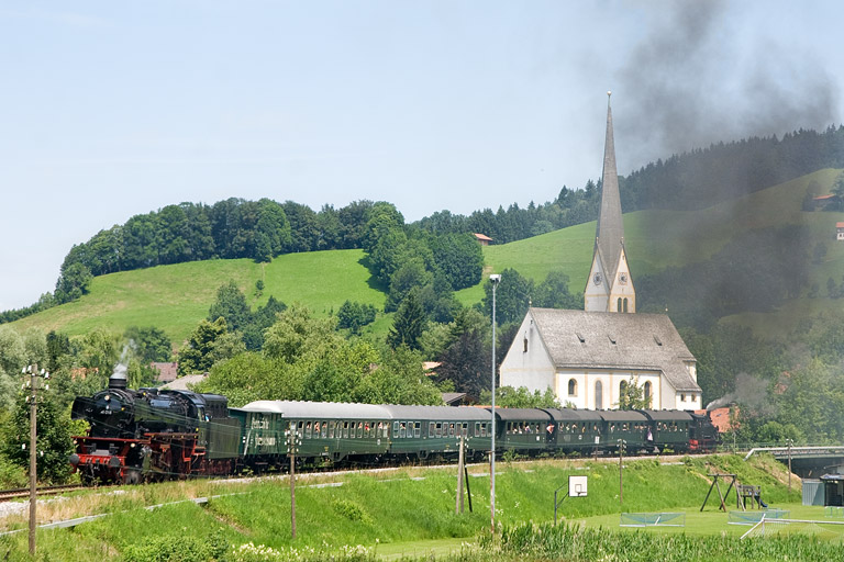 41 018 in Schliersee (Juli 2011)
