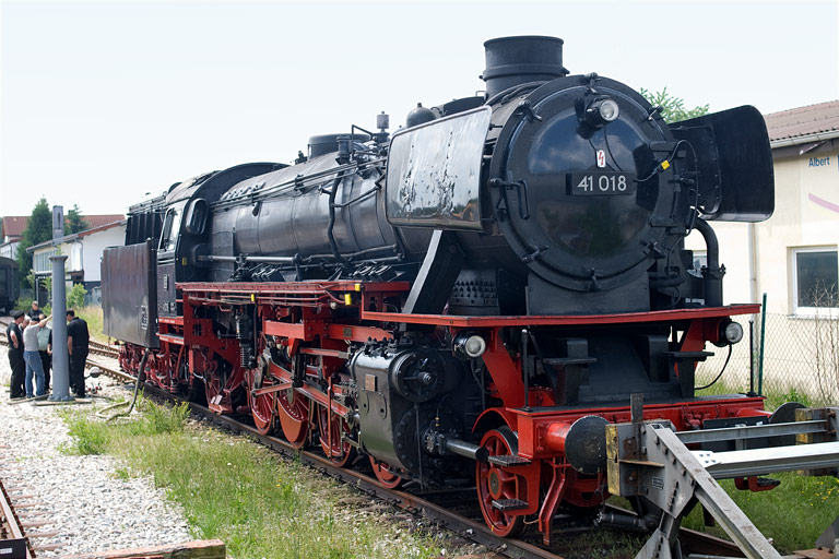 41 018 in Welzheim (Juni 2010)