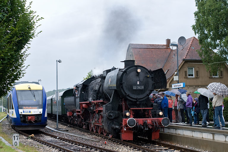 52 7409 in Dettenhausen (Juli 2011)