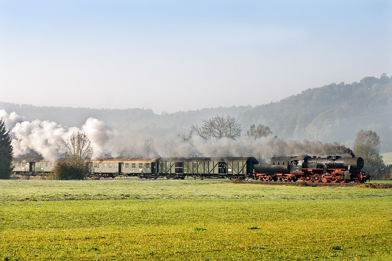 52 7596 bei Michelau (Oktober 2011)