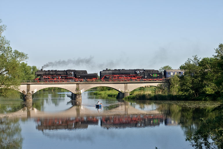 52 8168 und 01 118 bei &Ouml;ttingen (Juni 2010)
