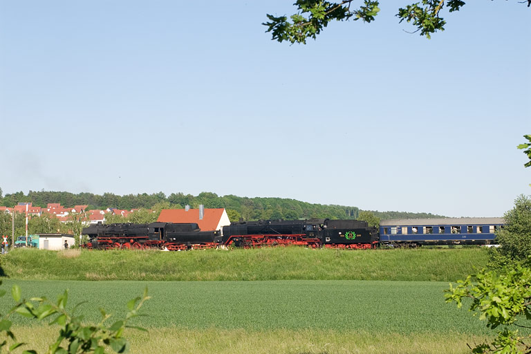 52 8168 und 01 118 bei &Ouml;ttingen (Juni 2010)