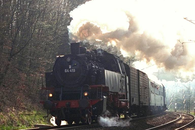 64 419 zwischen B&ouml;blingen und Stuttgart-Rohr (April 1997)