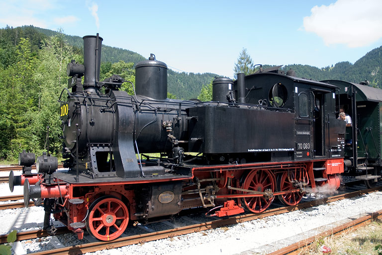 70 083 in Bayrischzell (Juli 2011)