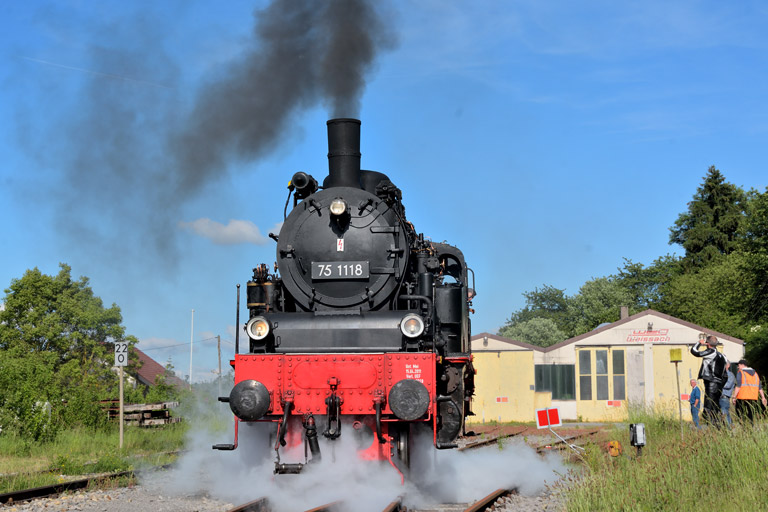 75 1118 in Weissach (Juni 2017)