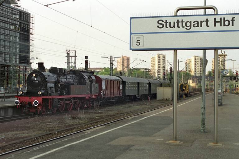 78 468 in Stuttgart (April 2003)