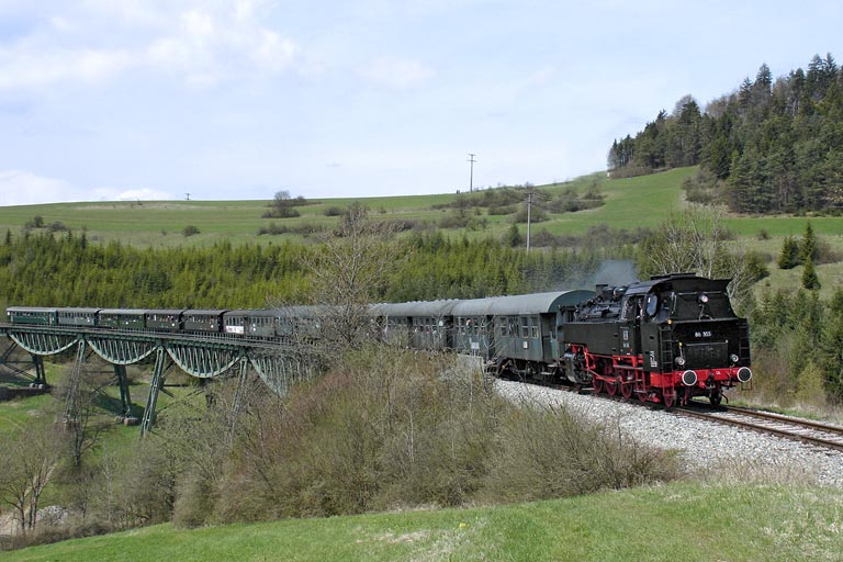 86 333 bei Epfenhofen (April 2006)