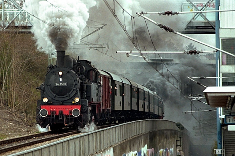 94 1538 bei km 14,0 (April 2001)