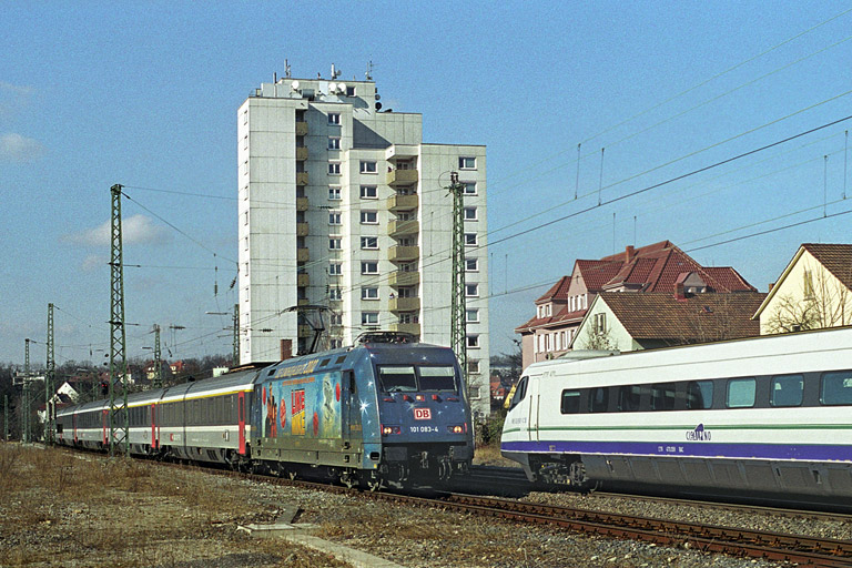 Haarscharf ... 101 083 "Like Mike" meets CIS 156 (M&auml;rz 2003)