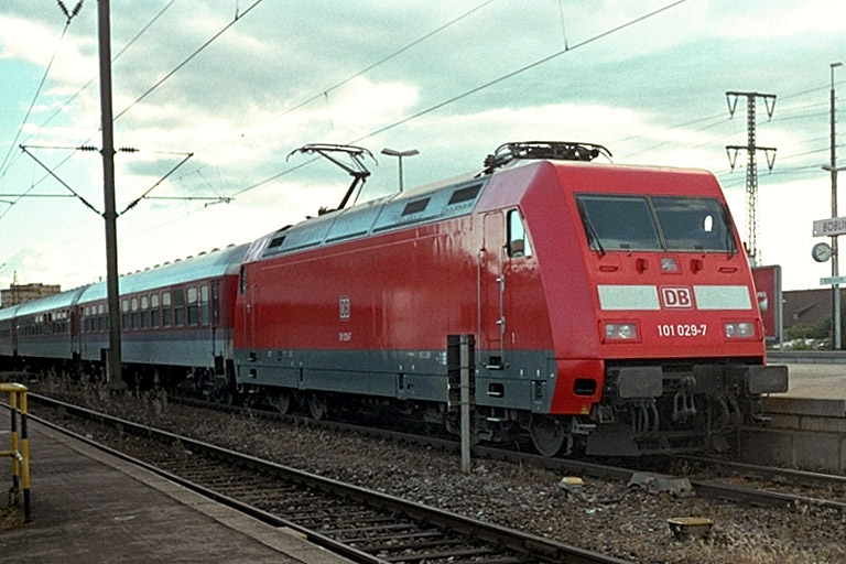 101 029 bei km 25,8 (Juli 2000)