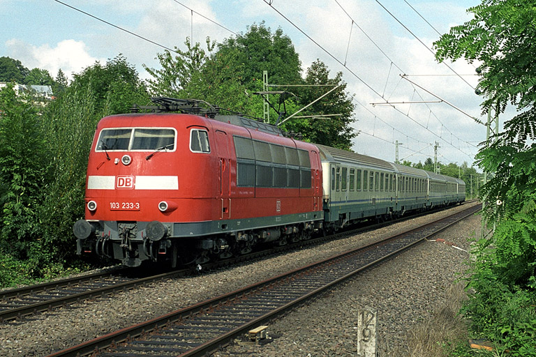 103 233 bei km 12,8 (August 2002)