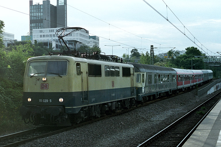 111 029 bei km 14,2 (Juli 2002)
