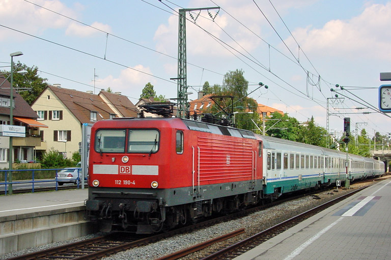 112 190 mit IC 381 bei km 15,6 (Juli 2003)