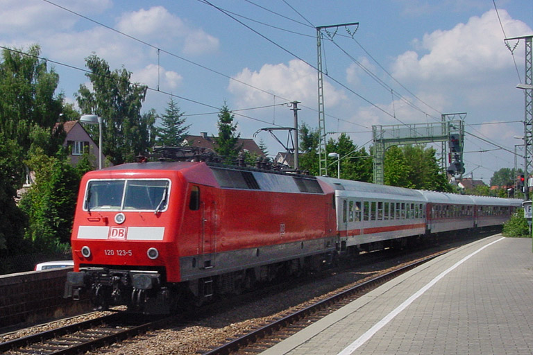 120 123 bei km 16,6 (Juli 2002)