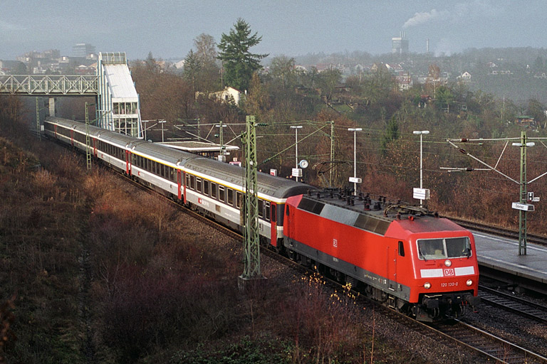 120 130 mit dem ersten IC 381 am 15. Dezember 2002