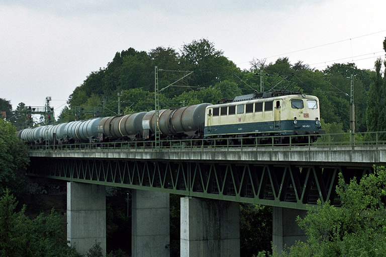 140 415 bei km 14,6 (August 2004)