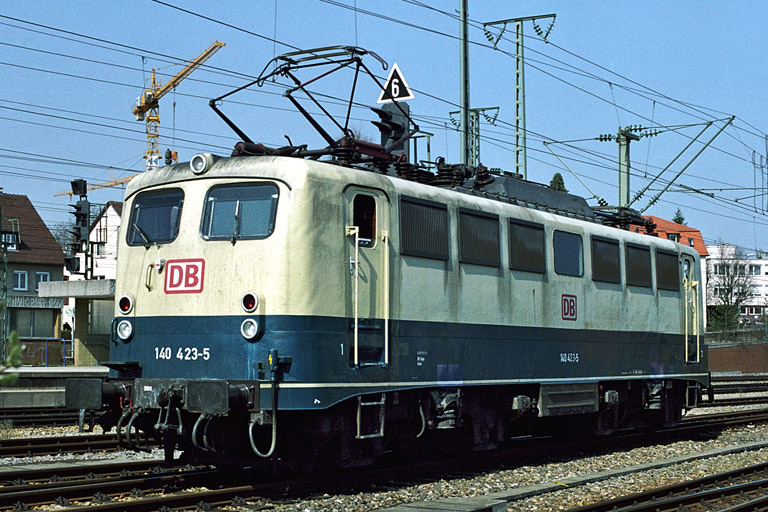 140 423 bei km 15,6 (April 2004)