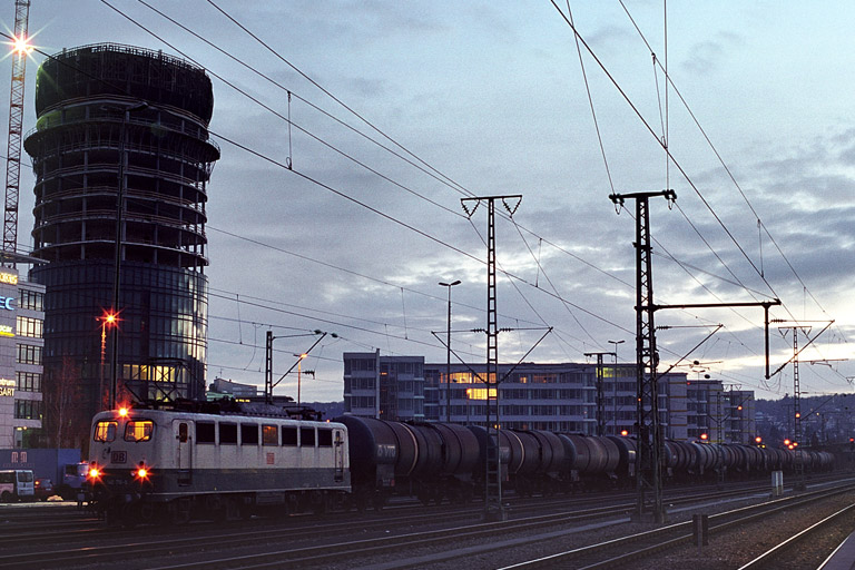 140 710 bei km 15,6 (Januar 2003)