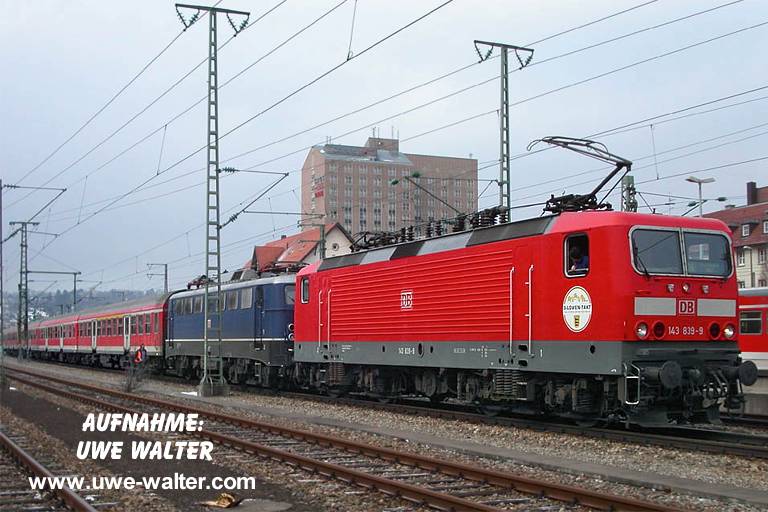 143 839 und 110 228 bei km 15,6 (Februar 2003)