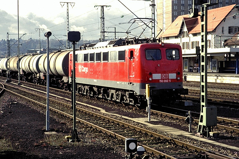 150 092 bei km 15,6 (Juni 2002)