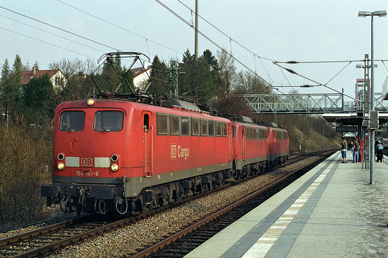 150 157, 140 798 und 140 830 bei km 14,2 (M&auml;rz 2003)