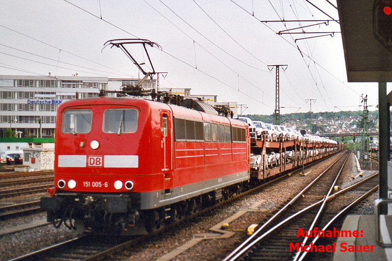 151 005 bei km 15,6 (Mai 2003)