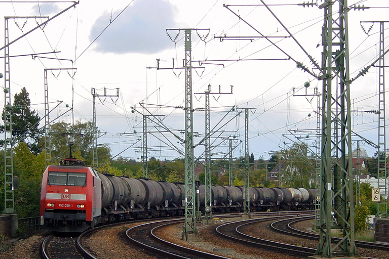 152 050 bei km 16,64 (Oktober 2004)