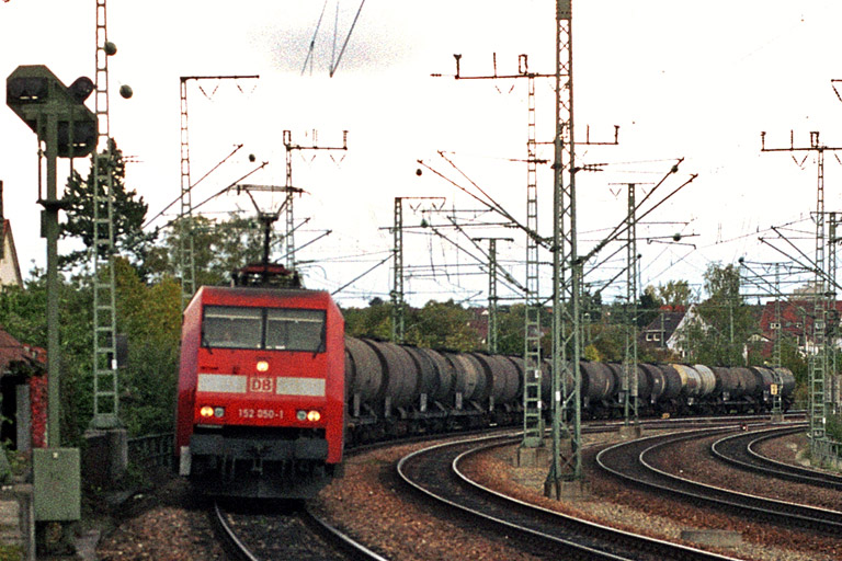 152 050 bei km 16,6 (Oktober 2004)