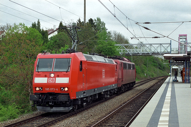 185 073 und 150 060 bei km 14,2 (Mai 2003)