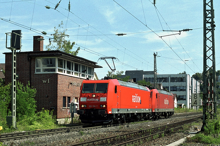 185 156 und 185 118 bei km 8,4 (August 2004)