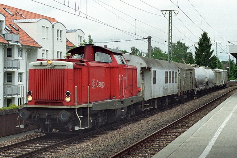 212 036 bei km 16,8 (Mai 2003)