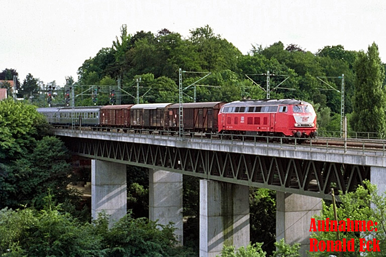 218 238 bei km 14,6 (Juni 1999)