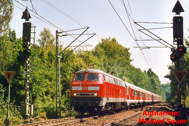 225 086 mit Regionalexpre&szlig; bei 18,6 (August 2003)