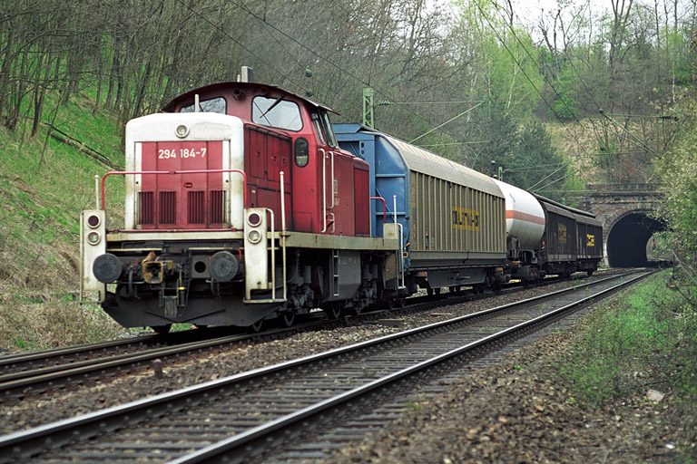 294 184 bei km 18,0 (April 2002)