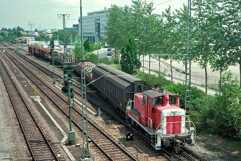 365 171 bei km 15,8 (2000)