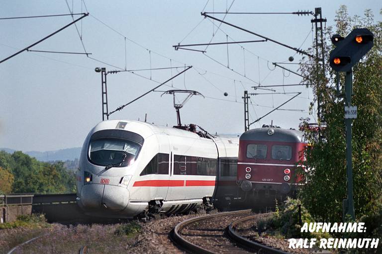 425 120/420 und ICE-T (Baureihe 415) bei km 2,6 (September 2003)