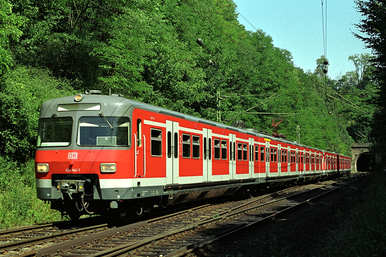 420 941 beim Berghautunnel (August 2003)