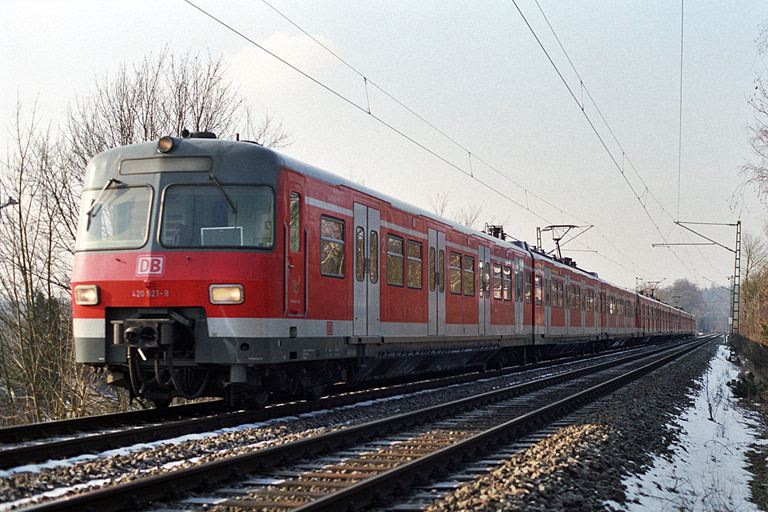 Baureihe 423 als Cisalpino-Ersatzzug bei km 12,4 (Februar 2003)