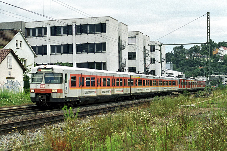 Baureihe 420 bei km 8,6 (August 2002)