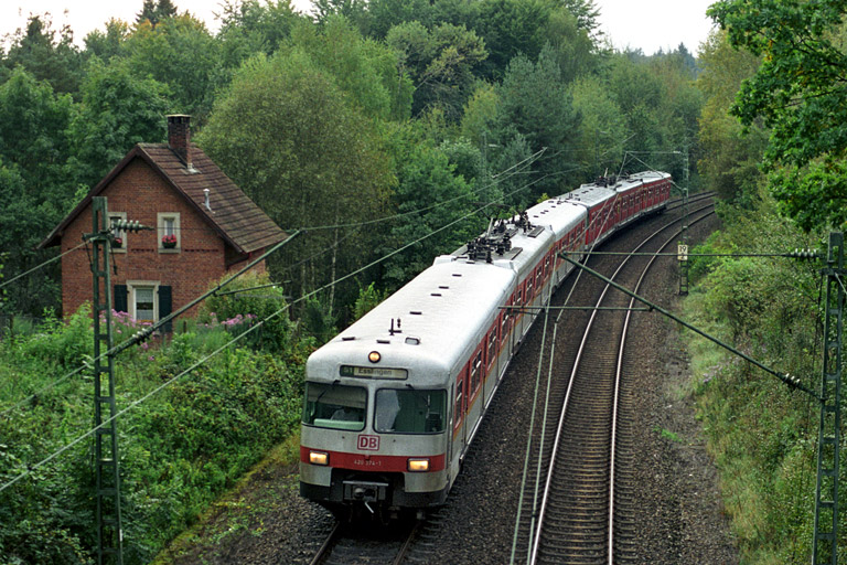 Baureihe 420 bei km 19,2 (Sommer 2002)
