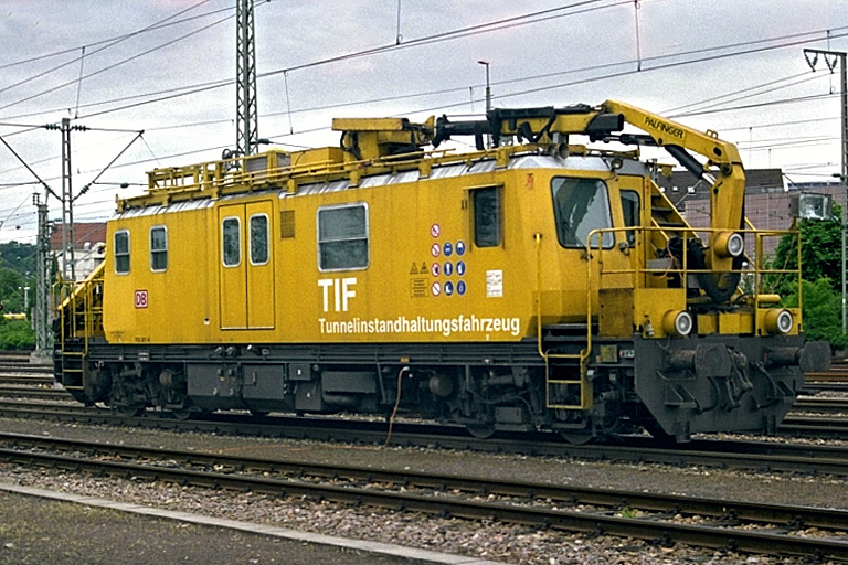 705 001 bei km 15,8 (Mai 2000)